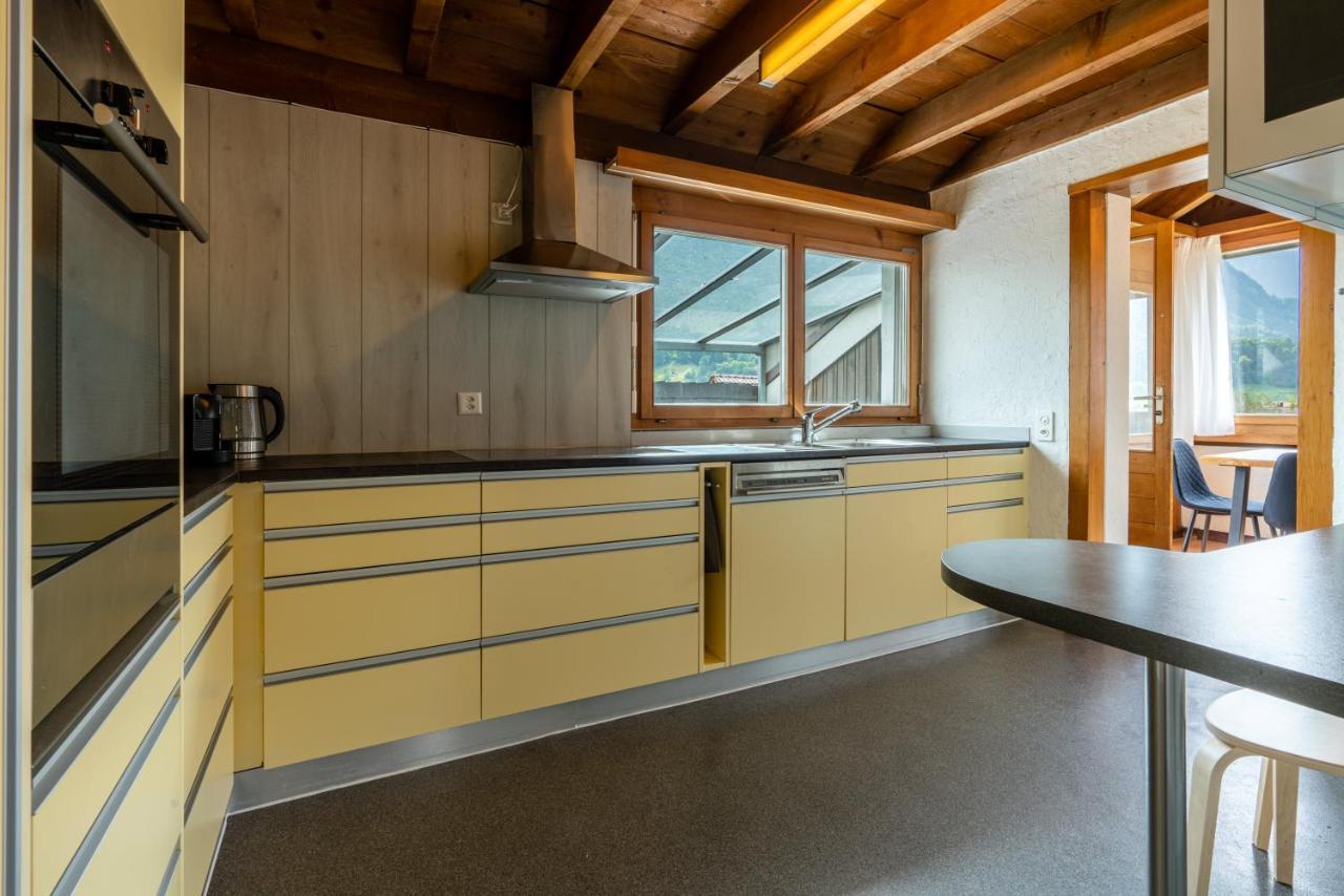 Jungfrau-view Apartment, Terrace & Free Parking Apartment Wilderswil
