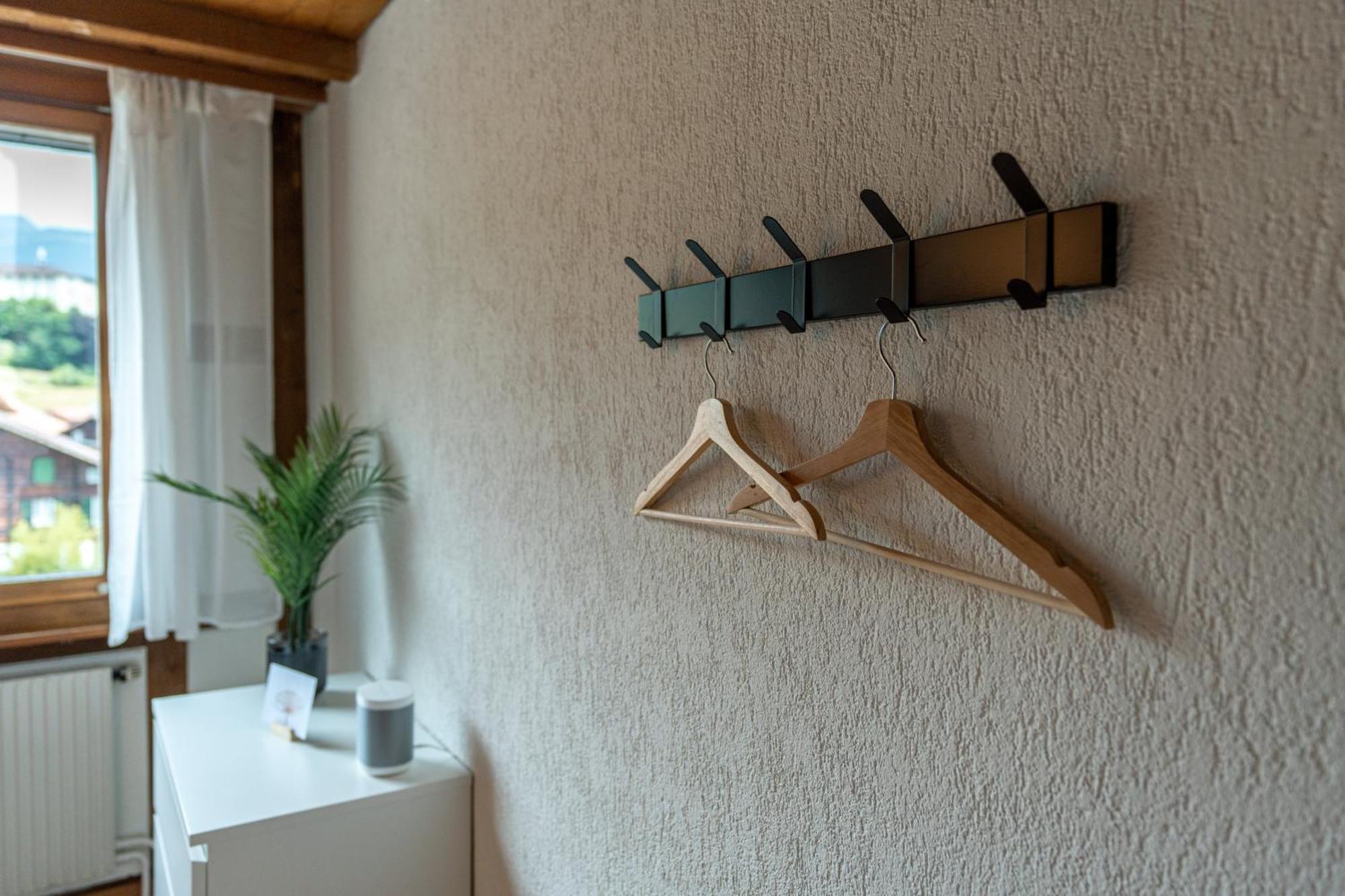 Jungfrau-view Apartment, Terrace & Free Parking Apartment Wilderswil